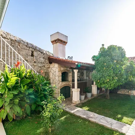 Vista Old Town - Four Bedroom House With Terrace And Sea View *