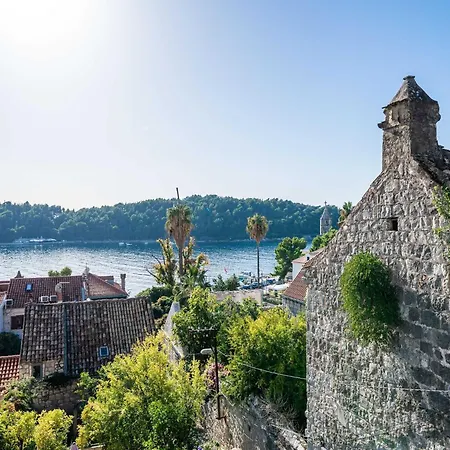 Hébergement de vacances Vista Old Town - Four Bedroom House With Terrace And Sea View *