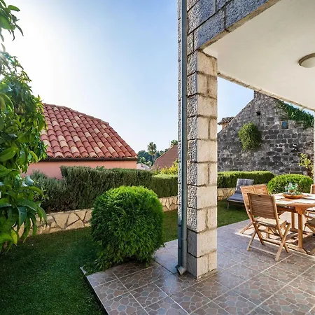 Vista Old Town - Four Bedroom House With Terrace And Sea View * Cavtat