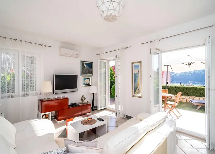 Semesterbostad Vista Old Town - Four Bedroom House With Terrace And Sea View