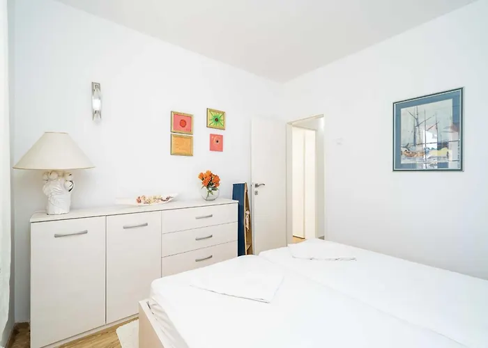 Vista Old Town - Four Bedroom House With Terrace And Sea View