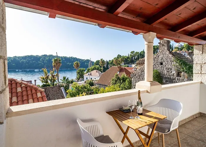 Semesterbostad Vista Old Town - Four Bedroom House With Terrace And Sea View *