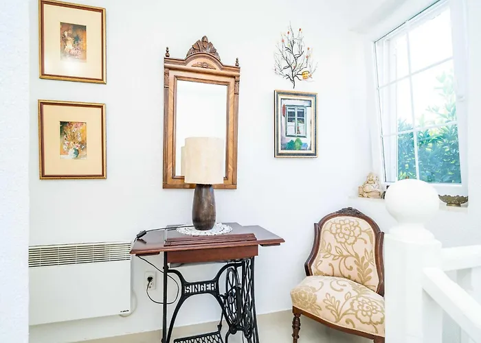 Vista Old Town - Four Bedroom House With Terrace And Sea View Cavtat