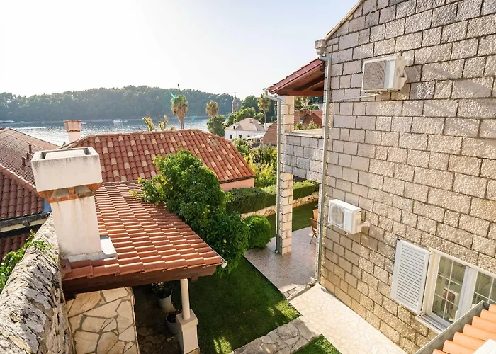 Vista Old Town - Four Bedroom House With Terrace And Sea View Cavtat