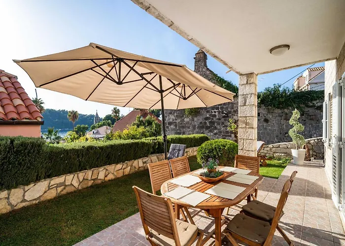 Semesterbostad Vista Old Town - Four Bedroom House With Terrace And Sea View *